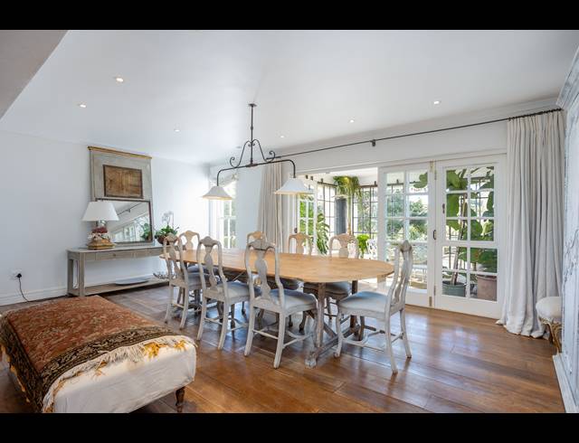 4 BEDROOM FREEHOLD TO LET IN CONSTANTIA